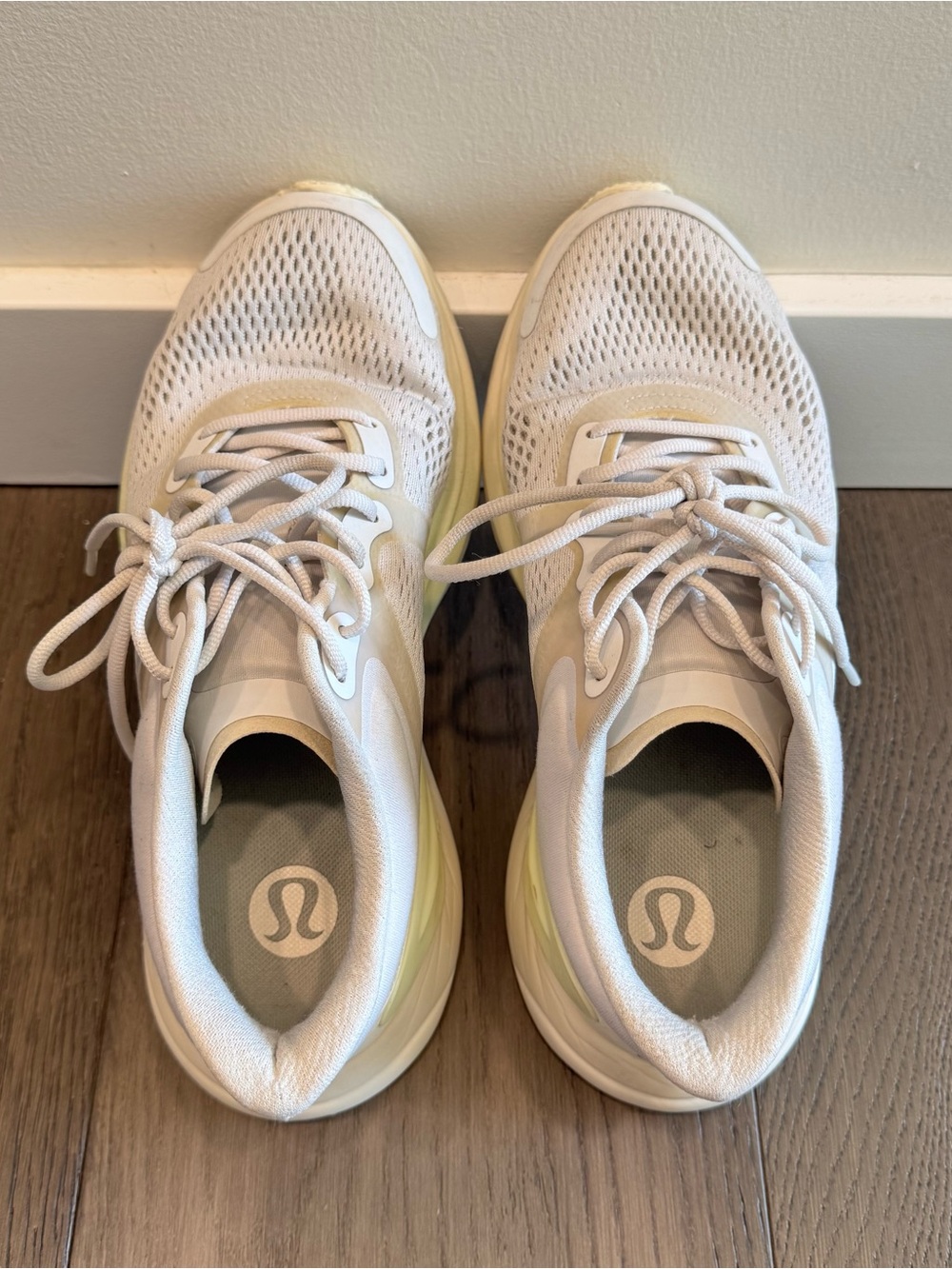lululemon Blissfeel Running Shoes Alpine White Elixir Light Ivory Size 7.5